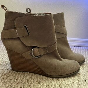 Lucky Brand Tan Suede Wedge Boots